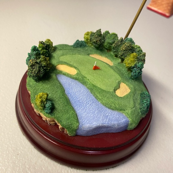 SkyBound Hot Air Balloon Decor “Hole in One” - Picture 7 of 9